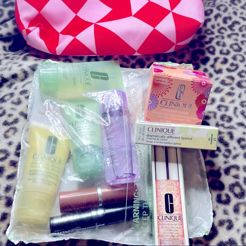 Clinique Set Full Size & Deluxe Moisture Surge+
